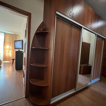 Apartment On Skorykovskyi Lane 4 Dnipro Exterior photo