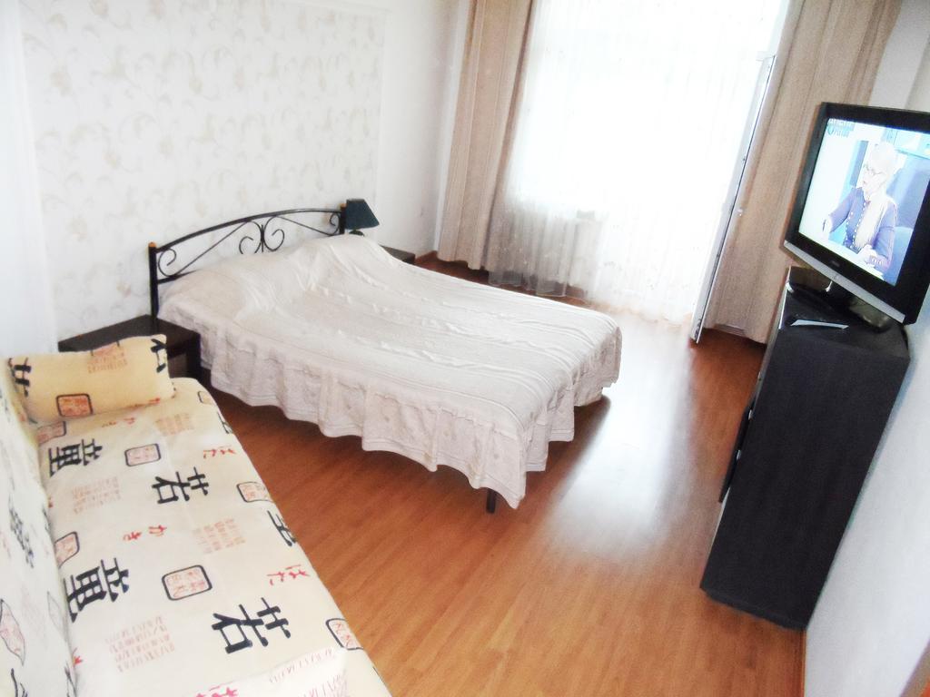 Apartment On Skorykovskyi Lane 4 Dnipro Exterior photo