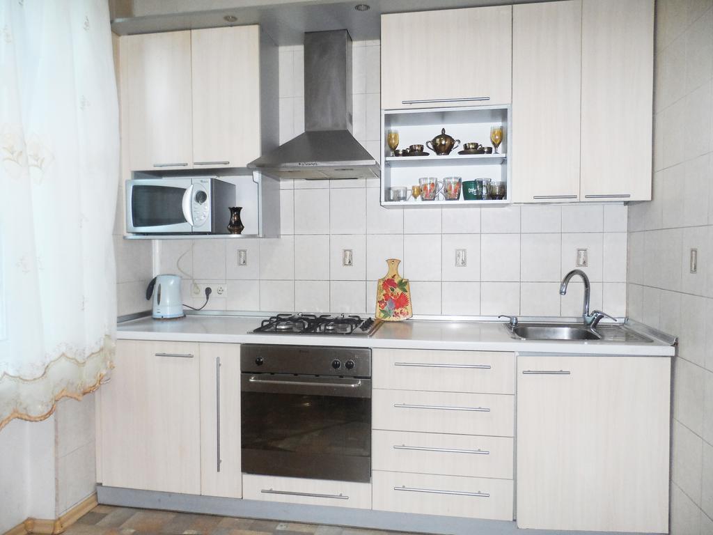 Apartment On Skorykovskyi Lane 4 Dnipro Exterior photo